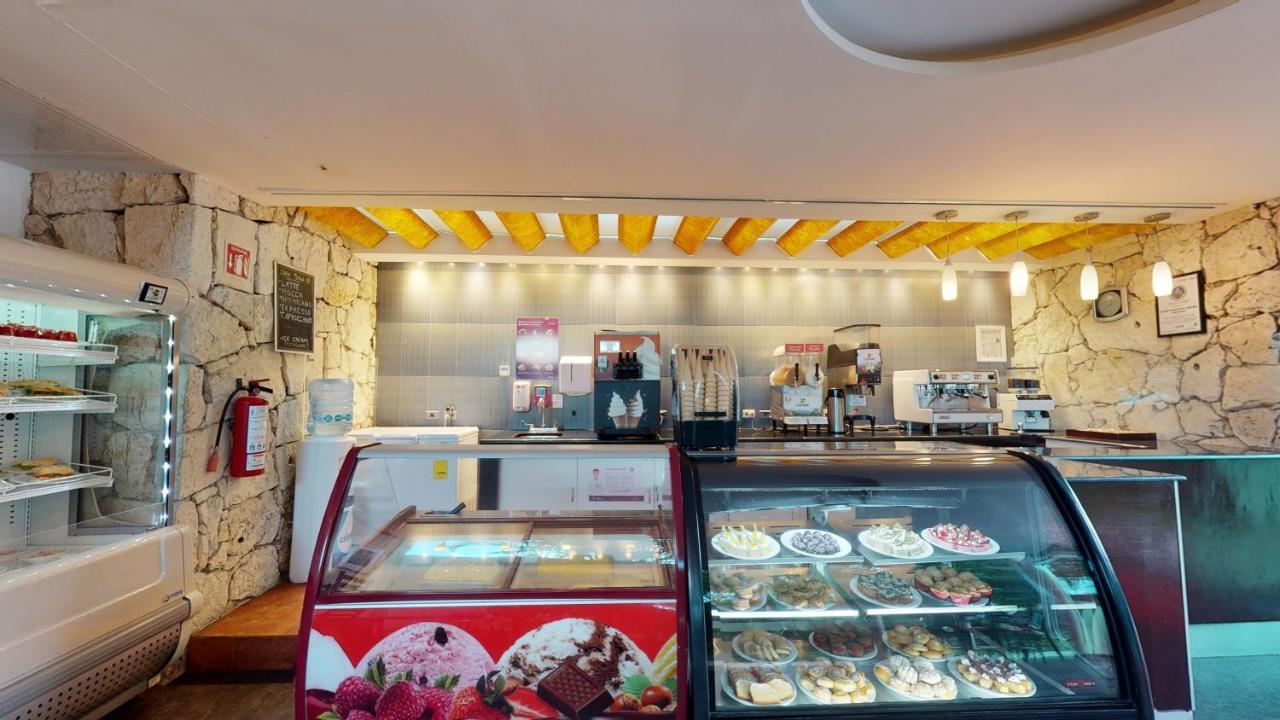 Hotel Grand Park Royal Cozumel Exterior foto Gelateria in India